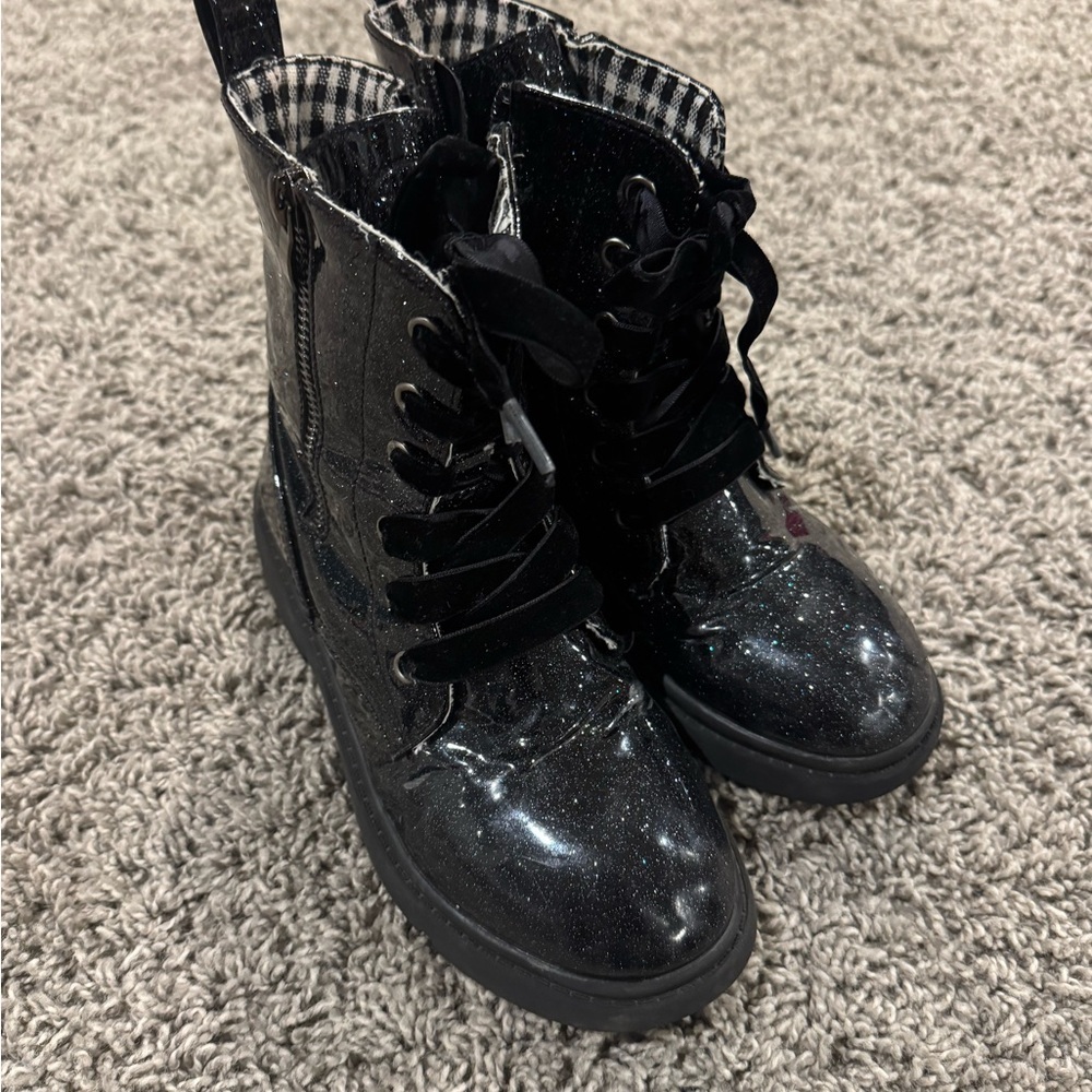 Girls Sparkly Black Combat Boots, size 2 - Picture 12 of 16